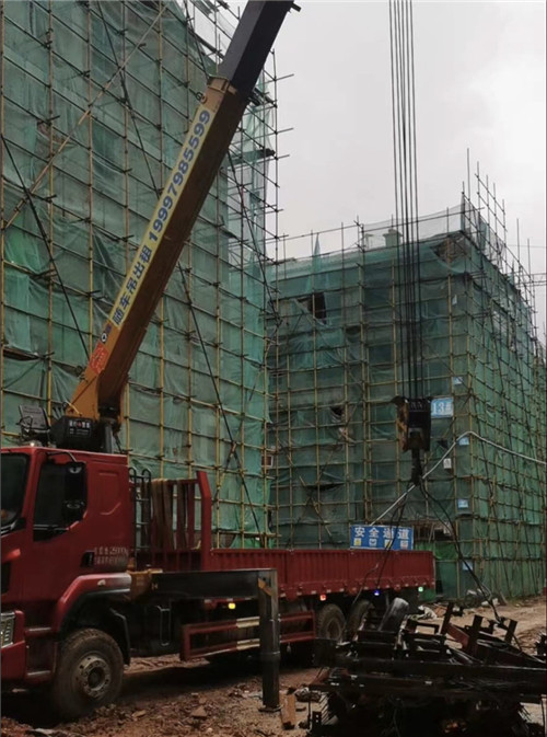 宿豫区“慢工细活”—— 吊车的 “微动控制” 技术